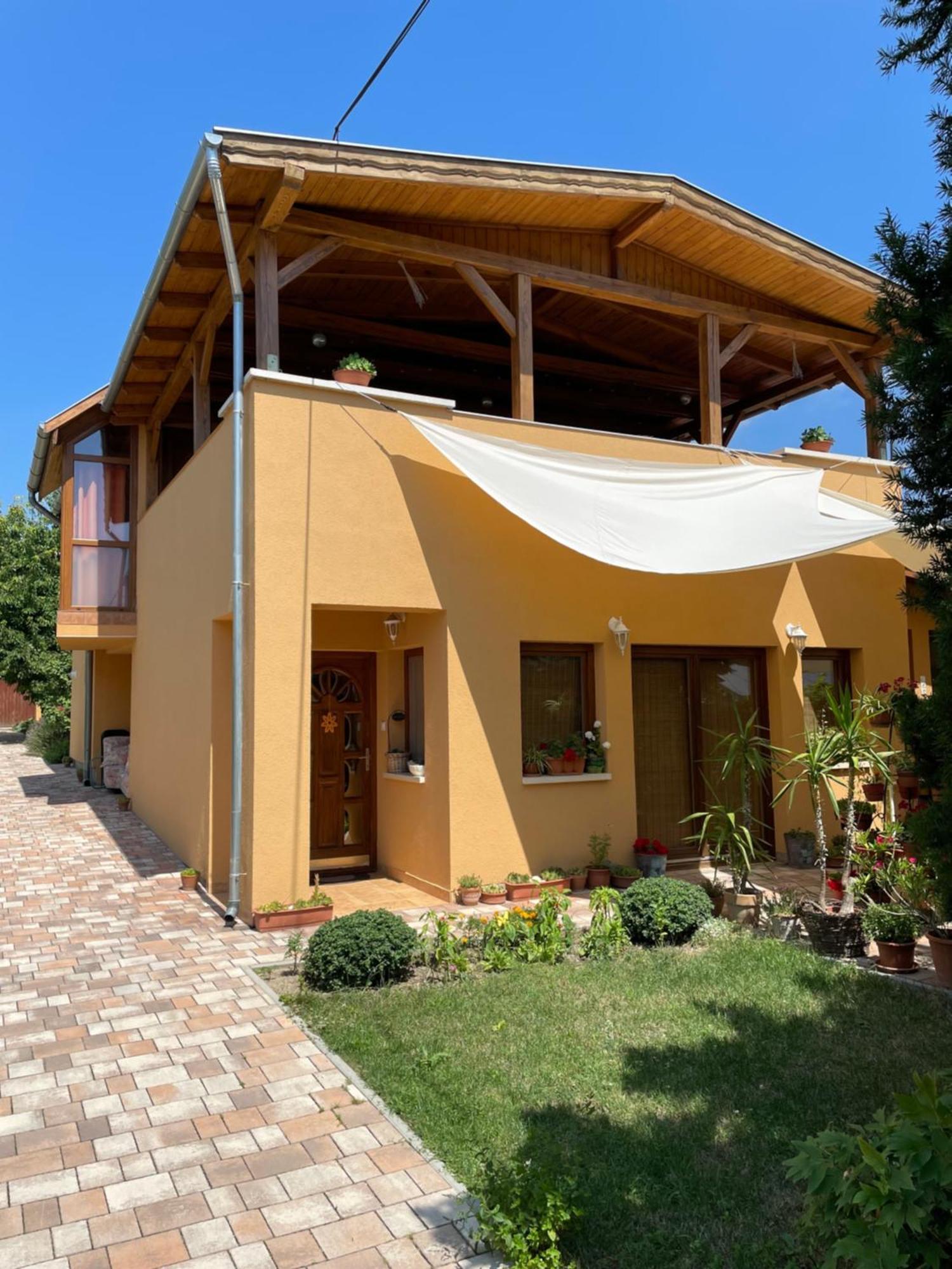 Jazmin-Szieszta Apartmanhaz Balatonfuered Ngoại thất bức ảnh